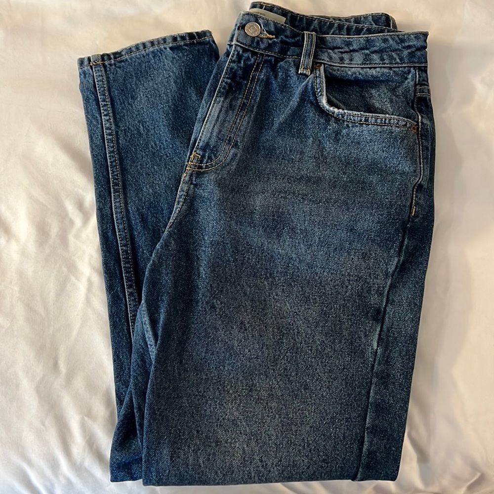 Super cute mom jeans (Top shop)